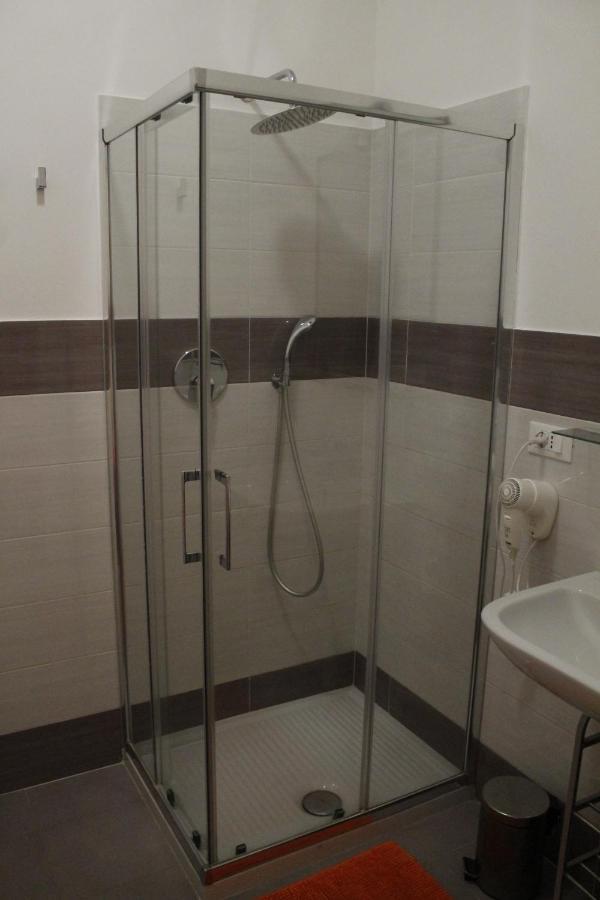 Rooms 18A Genoa Luaran gambar