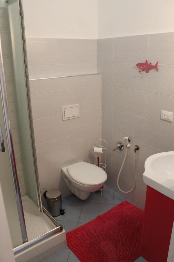 Rooms 18A Genoa Luaran gambar